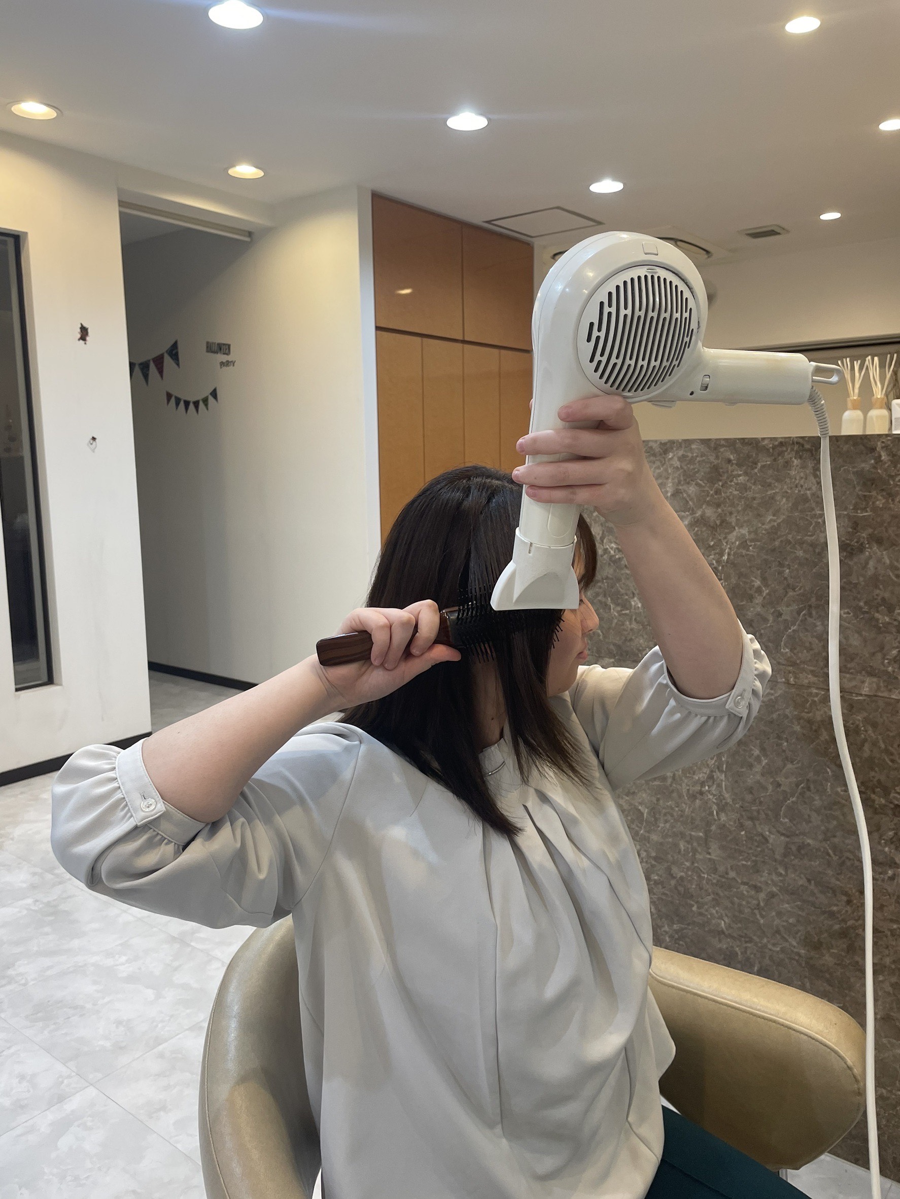 セルフブローのやり方 - 板橋区蓮根の美容室【Lien（リアン）】